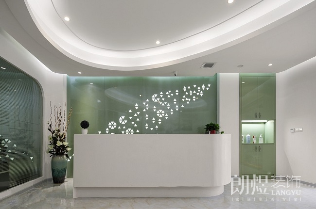 精致小型spa美容會(huì)所-前臺(tái)效果圖