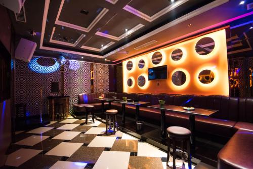 ktv裝修墻面隔音材料材料用什么最好？