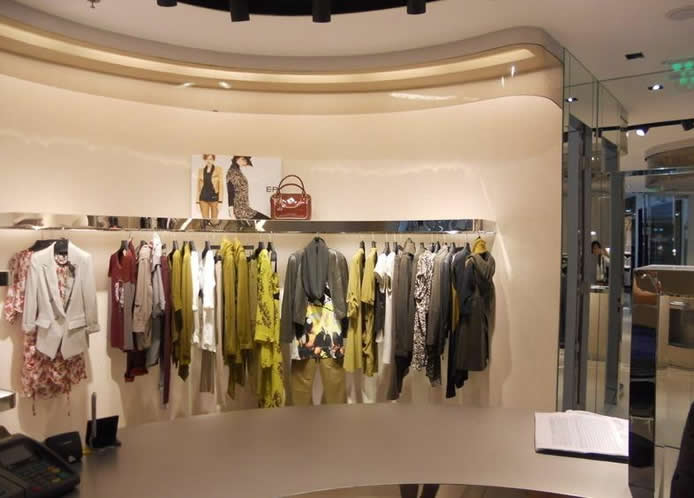 女裝店鋪裝修