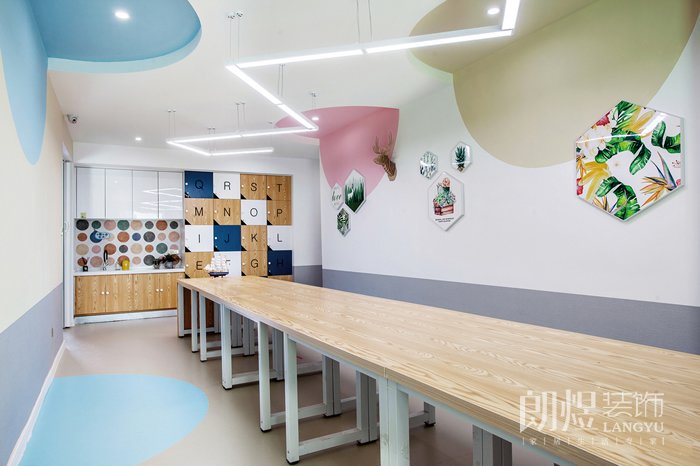 怎樣的培訓(xùn)學(xué)校裝修設(shè)計才能吸引學(xué)生？