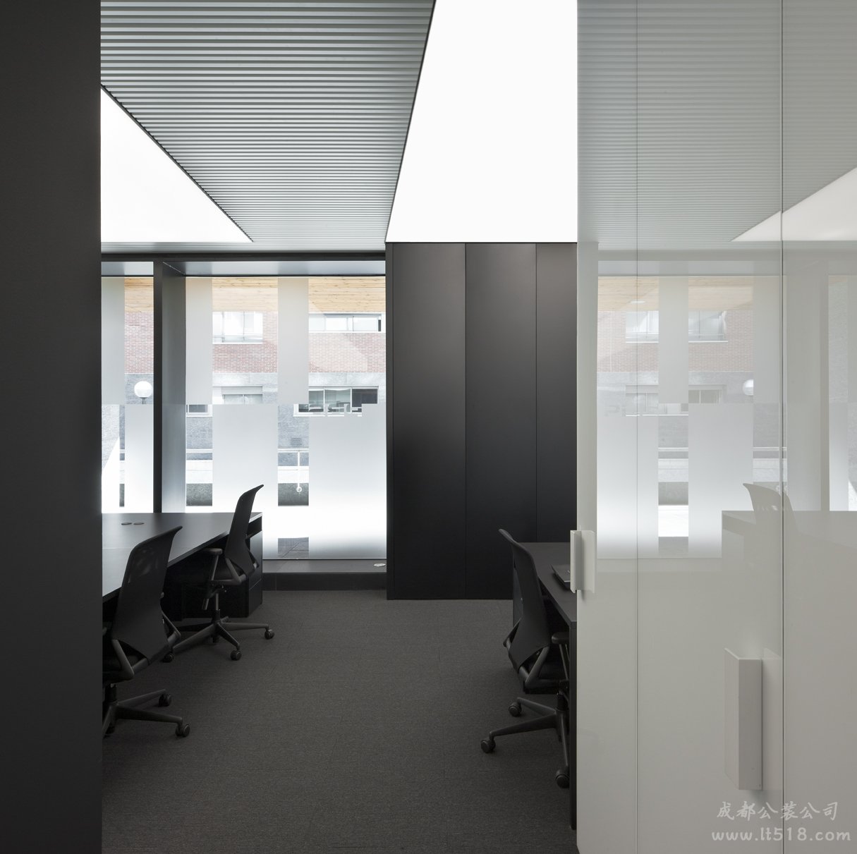 成都辦公室裝修哪家好？辦公室裝修應(yīng)該注意什么？