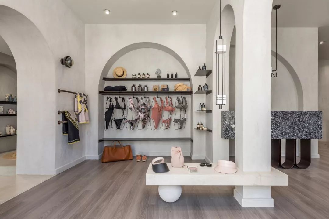 特色漂亮的服裝店效果圖