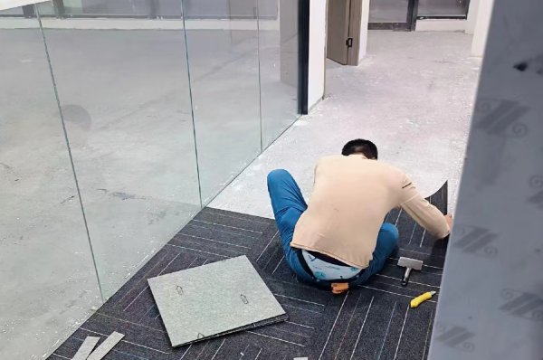 辦公室裝修里的利舊是指什么意思？