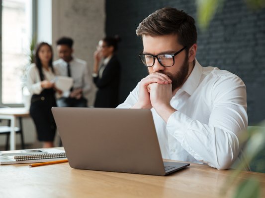 你的辦公室裝修對了嗎？關(guān)于空間、效率與人性化的深度反思